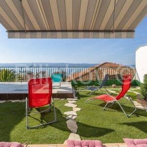 Dugi Rat, Jesenice, prodaja stan 80 m2 + terasa 24 m2