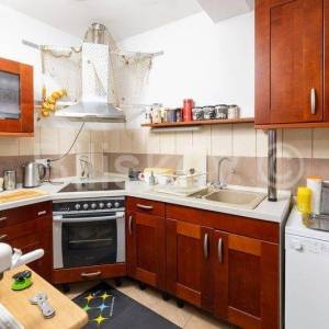 Dugi Rat, Jesenice, prodaja stan 80 m2 + terasa 24 m2
