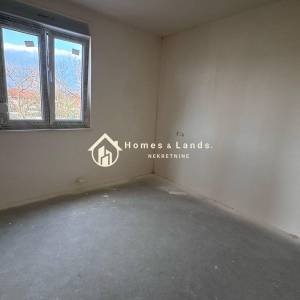 Dugo selo,4-soban stan(S1)140m2 s  prostranim vrtom s 3 strane + 2 PM