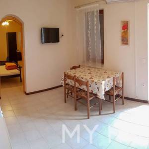 Dva apartmana na prvom katu u Jelsi