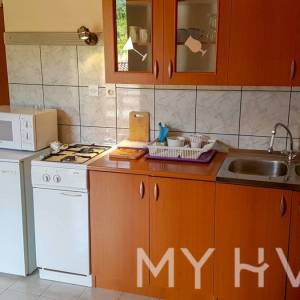 Dva apartmana na prvom katu u Jelsi