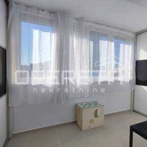 Dvosoban stan 76 m2 na odličnoj lokaciji - Zadar, Voštarnica, 500 m do gradskog 