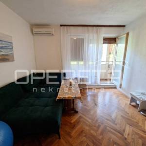 Dvosoban stan na Meterizama