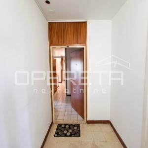 Dvosoban stan na Meterizama