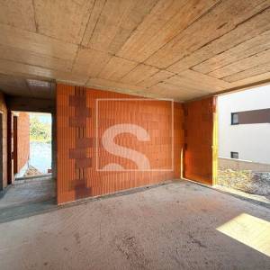 Dvosoban stan, novogradnja, Pješčana uvala - prizemlje s dvorištem