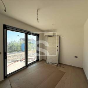 Dvosoban stan, novogradnja, Pješčana uvala - 400m od plaže