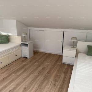 Dvosoban stan s pogledom odmah do mora