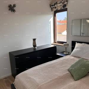 Dvosoban stan s pogledom odmah do mora