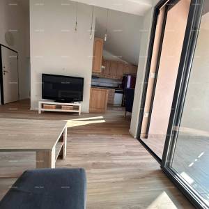 Dvosoban stan s pogledom odmah do mora