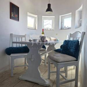 Ekskluzivna kuća u Jadranovu s bazenom, pogledom na more i velikom parcelom