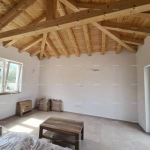 Elegantna vila u mirnom okruženju nadomak mora s pogledom na vinograde i maslinike