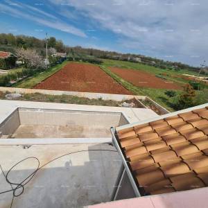 Elegantna vila u mirnom okruženju nadomak mora s pogledom na vinograde i maslinike