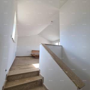 Elegantna vila u mirnom okruženju nadomak mora s pogledom na vinograde i maslinike