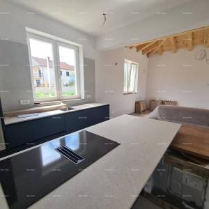 Elegantna vila u mirnom okruženju nadomak mora s pogledom na vinograde i maslinike