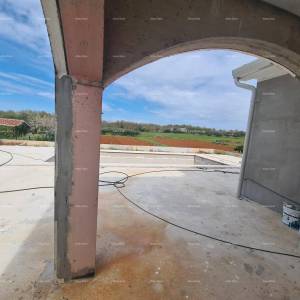 Elegantna vila u mirnom okruženju nadomak mora s pogledom na vinograde i maslinike