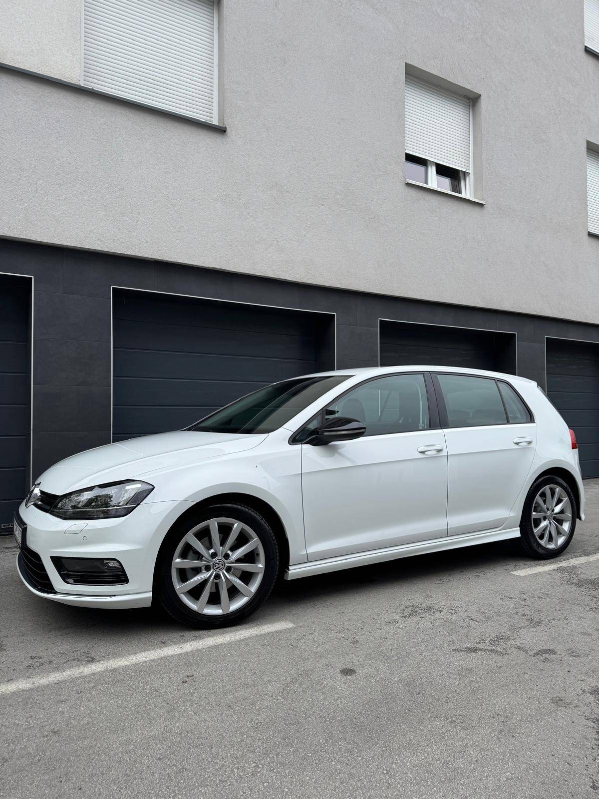 GOLF VII 2.0TDI DSG R-line //91tkm//prvi vlasnik//HR auto//odličan//