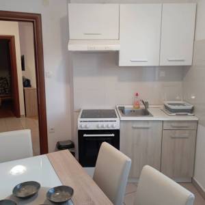 GRAD KRK - Apartman 43m2 s pogledom na more u prizemlju