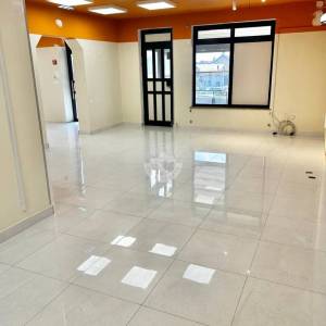 Grad Zagreb, Sesvete, Kraljevečki Novaki, Poslovni prostor 120m2, prizemlje, useljivo