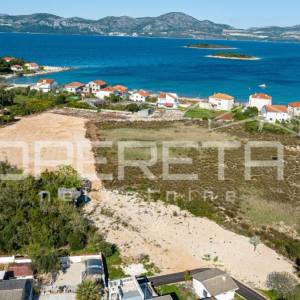 Građevinsko zemljište 1000 m2 s pogledom na more – Pelješac