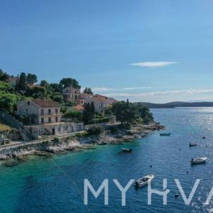 Građevinsko zemljište s projektom u gradu Hvaru