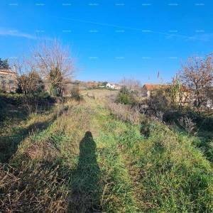 Građevinsko zemljište Vintijan – 800 m2 – uz cestu