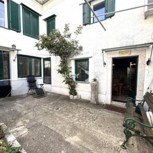 Grižane – adaptirana kamena kuća s pogledom na more