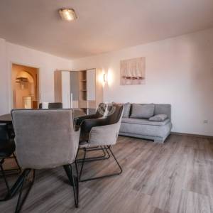 Hrvatska, Zadar, Vinjerac – kuća sa 6 apartmana i pogledom na more, 299 m², idealna investicija