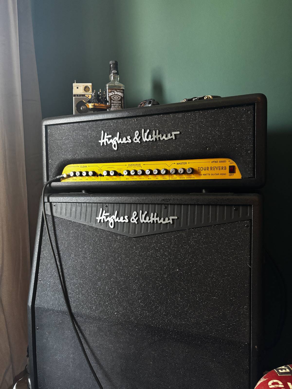 Hughes & Kettner pojačalo 100w i box 4x12