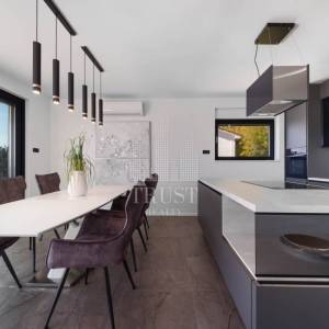 IĆIĆI, luksuzan 3S+DB s pogledom na more