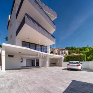 IĆIĆI, luksuzan 3S+DB s pogledom na more