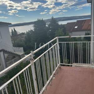 Investicijska kuća s 5 jedinica i otvorenim pogledom na more – Crikvenica, 300 m od mora