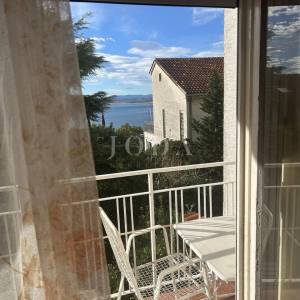 Investicijska kuća s 5 jedinica i otvorenim pogledom na more – Crikvenica, 300 m od mora