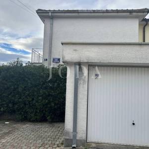 Investicijska kuća s 5 jedinica i otvorenim pogledom na more – Crikvenica, 300 m od mora