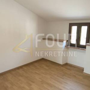 Istra, Barban - okolica, samostojeća kuća s bazenom