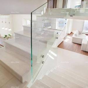 ISTRA, BLIZINA RABCA - Dizajnerska vila s bazenom