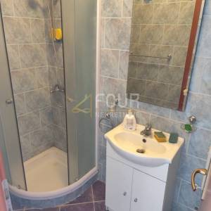 Istra, Labin, kuća sa 6 stanova