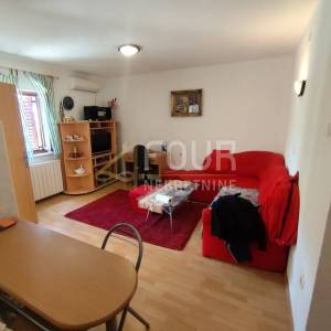 Istra, Labin, kuća sa 6 stanova