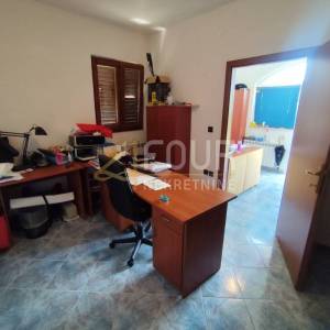 Istra, Labin, kuća sa 6 stanova