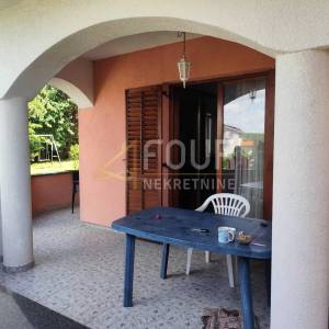 Istra, Labin, kuća sa 6 stanova