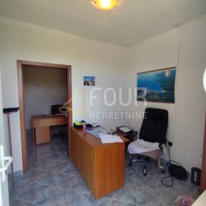 Istra, Labin, kuća sa 6 stanova