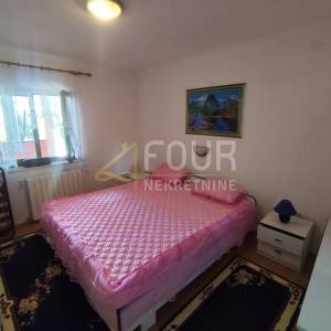 Istra, Labin, kuća sa 6 stanova