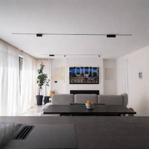 Istra, Labin, luksuzna samostojeća kuća, 143m2