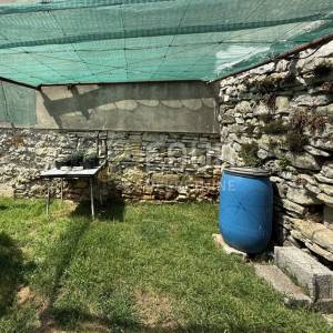 Istra, Marčana, samostojeći i dvojni gospodarski objekt