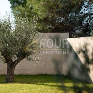 Istra, Medulin, Luksuzna vila s bazenom i pogledom na more