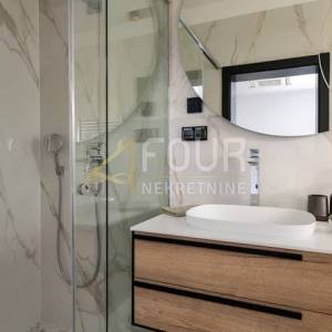 Istra, Medulin, Luksuzna vila s bazenom i pogledom na more