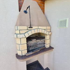 Istra. Premantura.Troetažni stan s krovnom terasom! 100 metara do mora.