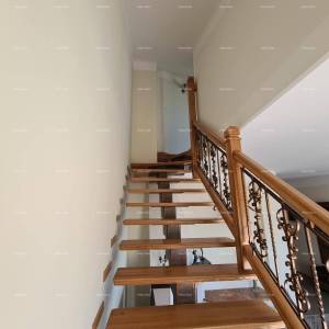 Istra. Premantura.Troetažni stan s krovnom terasom! 100 metara do mora.