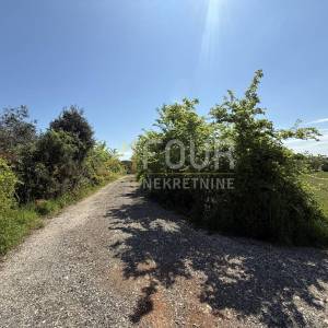 Istra, Pula, poljoprivredno zemljište, 1127m2