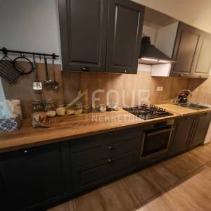 Istra, Pula, stan 2s+db, 83,79m2