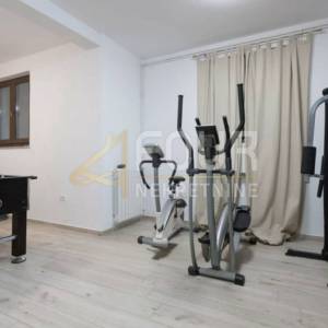 Istra, Pula, Veruda, samostojeća kuća s bazenom, pogled na more